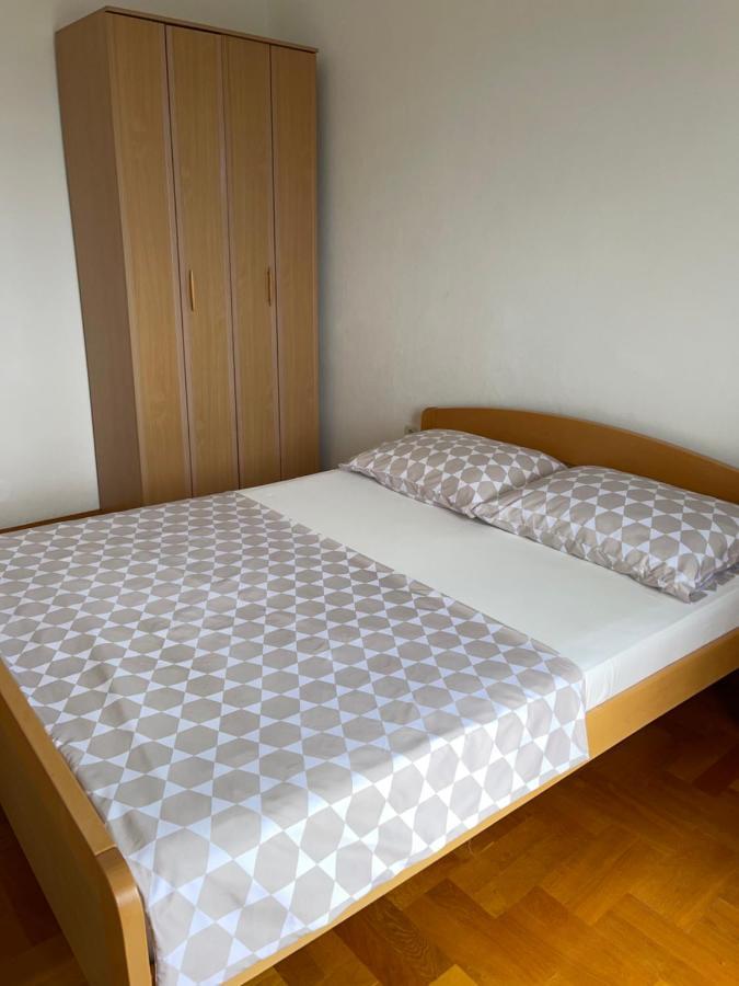 Apartmani Nada Primošten Exteriör bild