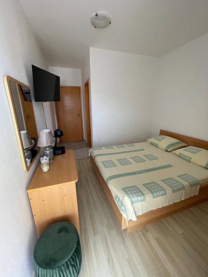 Apartmani Nada Primošten Exteriör bild